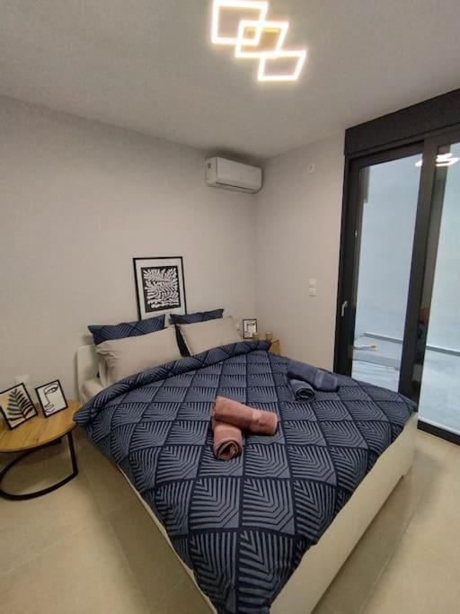 Floral Home 1 - Ground Floor Apt With Courtyard And Private Parking! 雅典 外观 照片