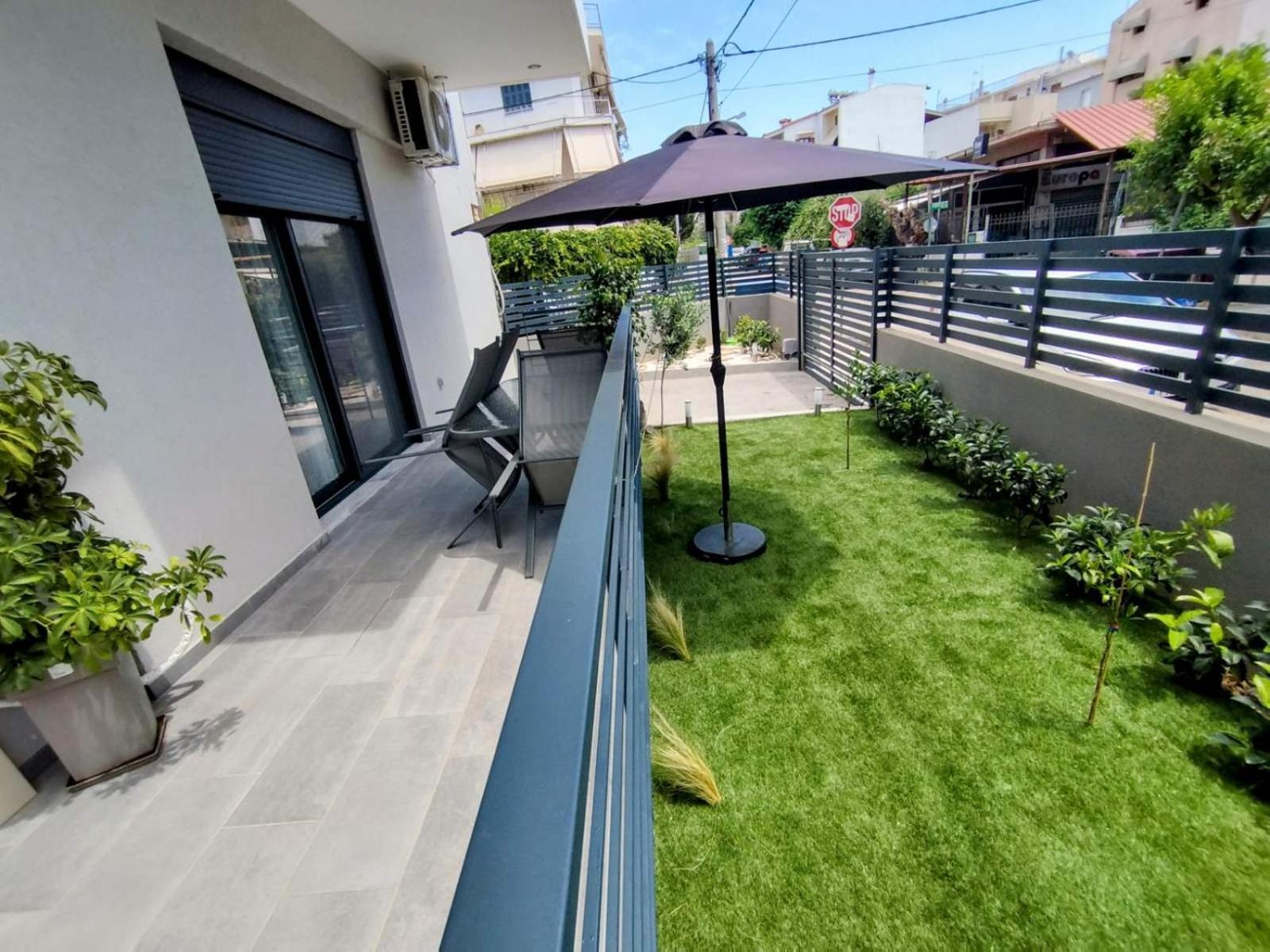 Floral Home 1 - Ground Floor Apt With Courtyard And Private Parking! 雅典 外观 照片